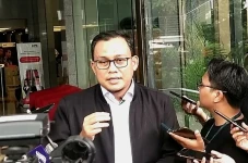 4 Pimpinan KPK Dipanggil...
