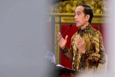 Jokowi Minta Petinggi...