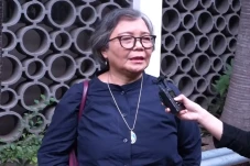 Fenomena Anak Muda Suka...