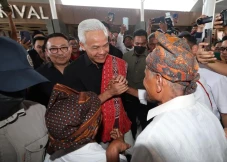 Tokoh Adat dan Warga...