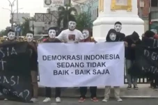 Pegiat Hukum dan HAM...