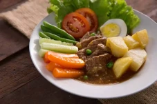 Mengapa Makanan Khas...
