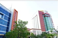 UM Surabaya Segera Buka...