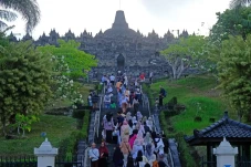 978,5 Ribu Wisatawan...