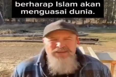 Seorang Pria Non-Muslim...