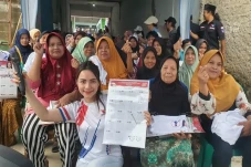 Caleg Perindo Rere Tati...