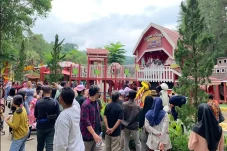 Libur Akhir Tahun, MNC...