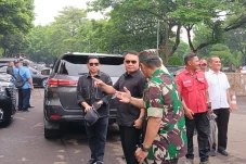 Beri Penghormatan Terakhir...