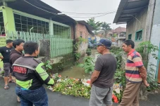 Diduga Terpeleset, Penjual...