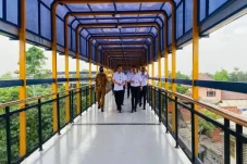 Skybridge Stasiun Bojonggede...