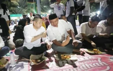 Momen HT dan Vicky Prasetyo...