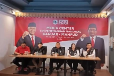 Komitmen Berantas Korupusi,...