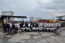 Ferry Kurnia Gandeng...