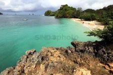7 Wisata Pantai Tercantik...