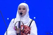 Lesti Kejora Kaget Raih...