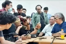Pengakuan Butet Diminta...