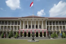 Mau Kuliah di UGM Tanpa...