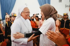 Pelukan Hangat Para...
