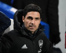 Mikel Arteta Absen Pimpin...