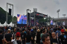 Ribuan Pengunjung Padati...