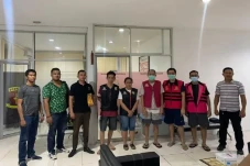 Kejari Manado Serahkan...