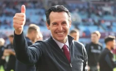 Aston Villa Hancurkan...