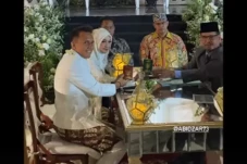 Abidzar Al Ghifari ke...