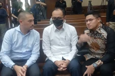 Hari Ini Rafael Alun...