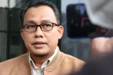 KPK Tak Hadiri Sidang...