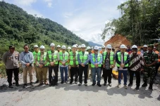 Pembangunan Konstruksi...
