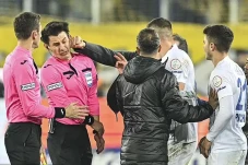 Buntut Wasit Liga Turki...