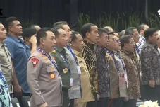 Hadiri Puncak Hari Antikorupsi...