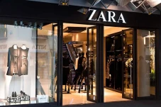 Sejarah Zara, Brand...