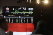 IHSG Hari Ini Ditutup...