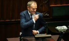 Donald Tusk Jadi PM...