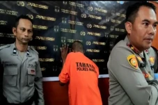 Sadis! Pembunuh Bapak...