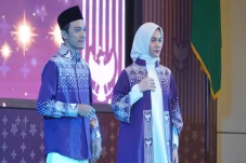 Menag Luncurkan Seragam...