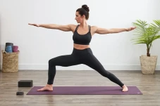 5 Gerakan Yoga untuk...