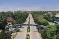 Mau Kuliah di PTS Favorit?...