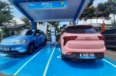 Serunya Nyetir Mobil...