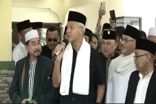 Sowan ke Ponpes Sirojul...