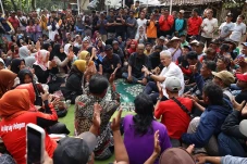 Menjawab Keluhan Petani,...
