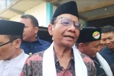 Mahfud MD Perjuangkan...