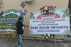 Polri Mutasi Kapolres...