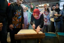 Kunjungi Perajin Tahu...