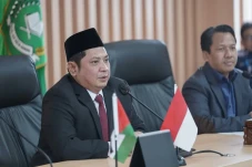 Peminat Membeludak,...
