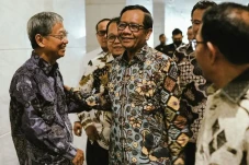 Debat Perdana Cawapres,...