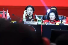 Megawati Tugaskan Khusus...