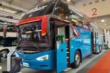 Ini Bus dengan Harga...