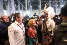 Makna dan Sejarah Topi...